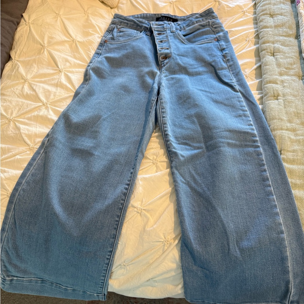 Risen Women's Cropped Wide Leg Jeans